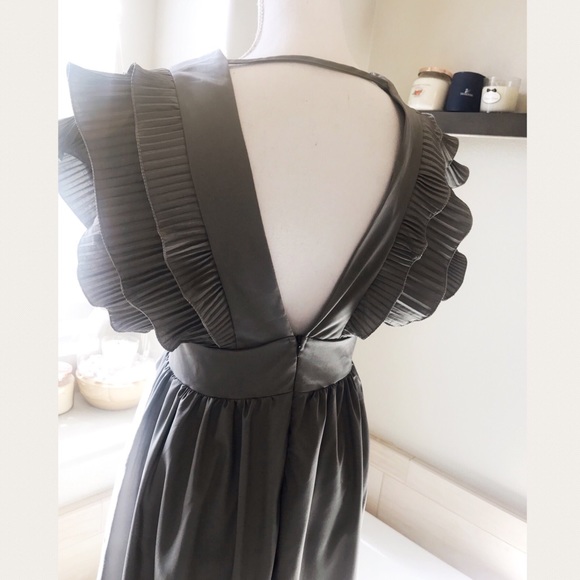 MORE SIZES! Gunmetal grey ruffled deep vneck dress - Picture 6 of 6